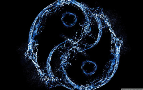 Splashing water tracing the symbol of yin and yang.
